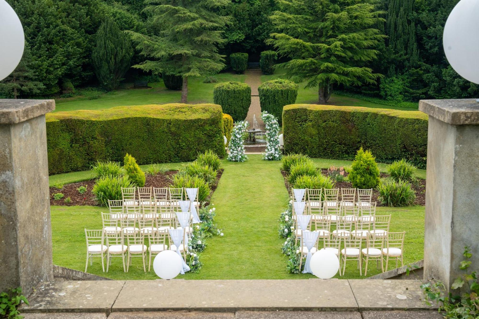Hunton Park Hotel Kings Langley Exterior photo