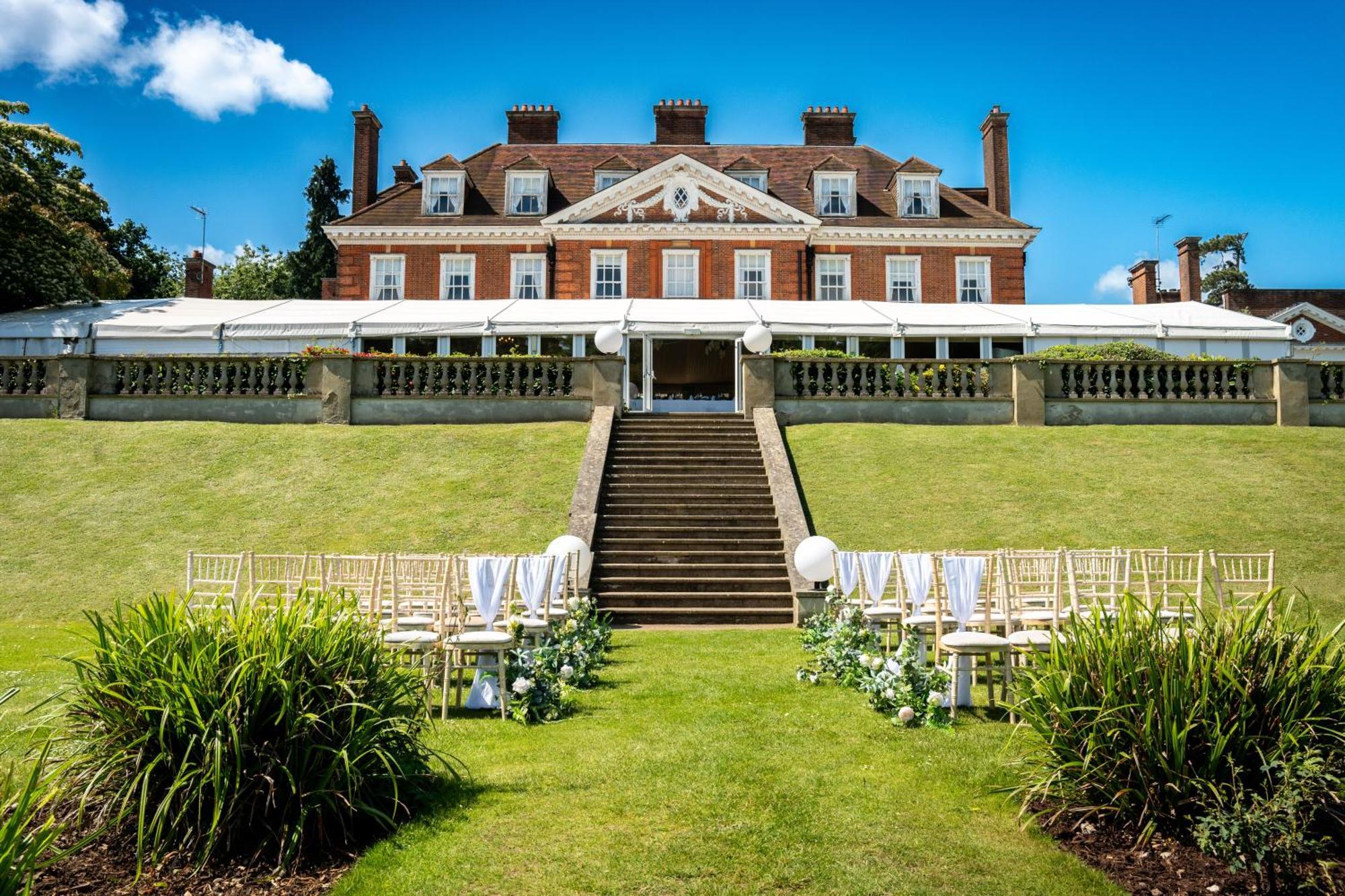 Hunton Park Hotel Kings Langley Exterior photo
