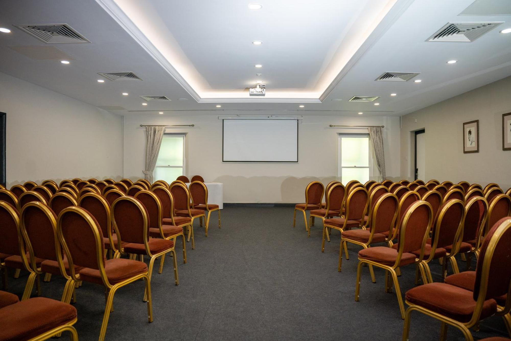 Hunton Park Hotel Kings Langley Exterior photo